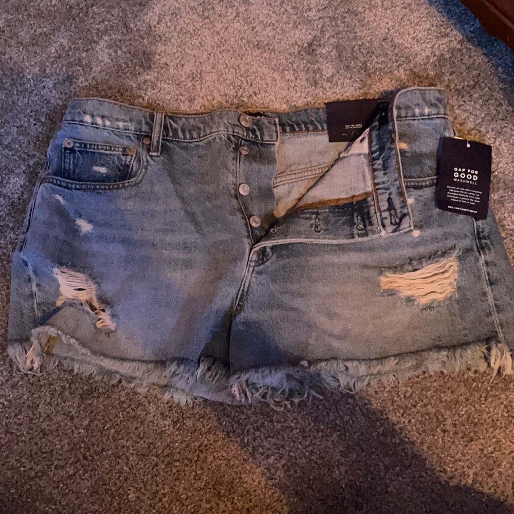 High Rise 3” Gap Denim Shorts